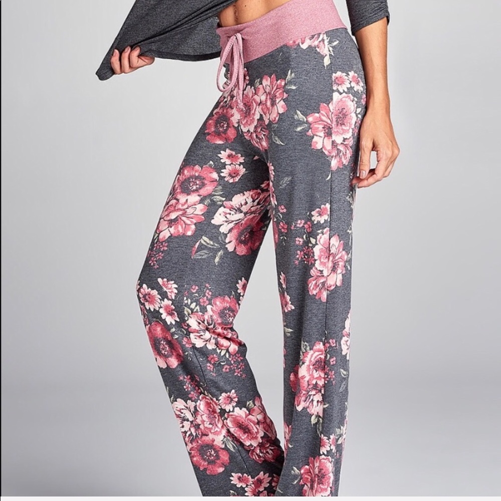 Floral pants Size Small